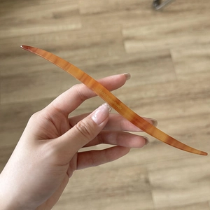 Bastoncino per capelli in acetato ambrato fatto a mano per acconciature eleganti