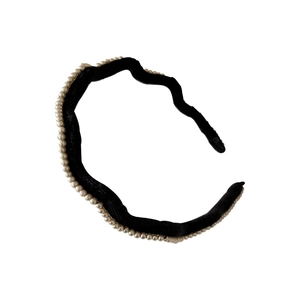 Elegant wavy black velvet headband with white pearl trim for women hair accessories