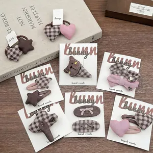 Set accessori capelli vintage coreani con motivi a cuore, stella e fiocchi scozzesi