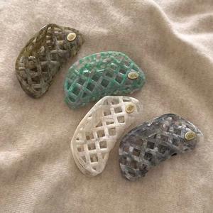 French Vintage Acetate Hollow Waffle Grid Hair Claw Large Marble Texture Shark Clip For Women Elegant Hair Styling Accessories