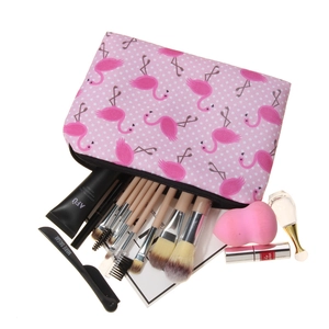 Pochette trucchi rosa con fenicotteri e pois bianchi completa di pennelli e accessori vari