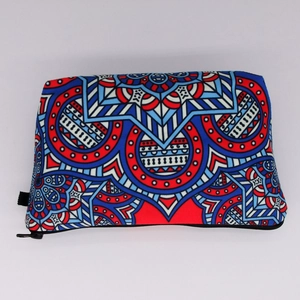 Mandala pattern digital print makeup bag with zipper closure for travel storage