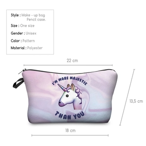Trousse de maquillage licorne en polyester rose avec dimensions et détails sur fond blanc
