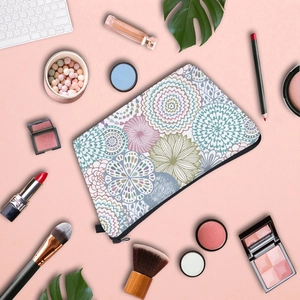 Water-resistant mandala pattern makeup bag with floral print for travel organization