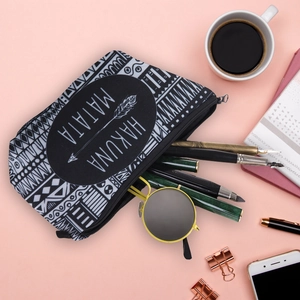 Trousse de maquillage Hakuna Matata imperméable avec motifs géométriques sur fond rose