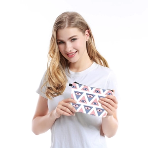 Beauty case impermeabile con stampa Evil Eye e motivo geometrico in tela con cerniera