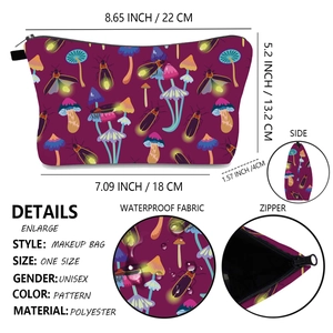 Détails de la pochette insectes montrant la taille 22x13,2cm et le tissu étanche