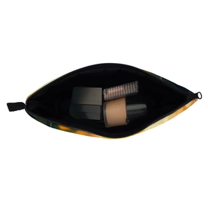 Trousse de maquillage avec imprimé fille sous la pluie et sa grande ouverture zippée