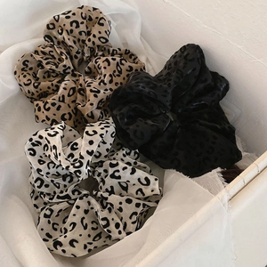 Women's Oversized Leopard Print Mesh Scrunchie Elegant Fabric Hair Tie Handmade Soft Pleated Hair Accessories For Daily Styling