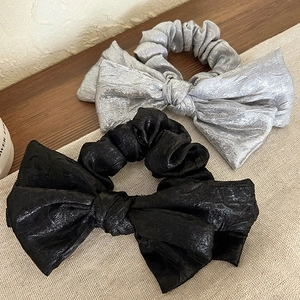 Style Coréen Niche Argent Mode Nœud Papillon Chouchou Élégant Grand Plissé Élastique Cheveux Femme Fait À La Main Accessoires
