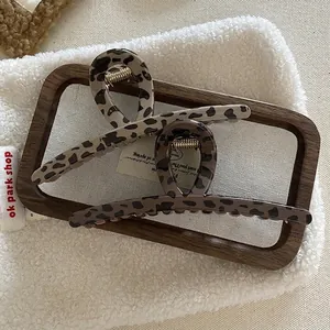 French vintage leopard print hair claws in dark brown and light beige acetate finish