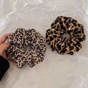 Vintage Leopard Print Scrunchie Large Elastic Hair Band For Women Fashionable Ponytail Holder Cloth Hair Tie Accessories