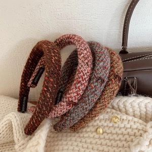 Retro knit hairbands set in four colors with bow accents and high top design