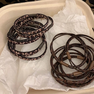 Ensemble d'élastiques à cheveux léopard et marron foncé pour des coiffures quotidiennes