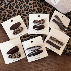 Leopard Print Resin Duckbill Hair Clips Vintage Coffee Brown Heart Shape Geometric Side Clips For Women Hair Accessories