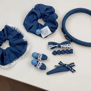 Blaues Denim Haarschmuck-Set mit Spitzenbogen-Clips, Stirnbändern und Scrunchies