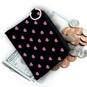 Mini porte-monnaie en toile noire avec motif cœurs roses et crochet porte-clés argenté