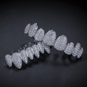 Silver Hiphop grillz set with micro-pave white zircon stones and 8-tooth fangs design