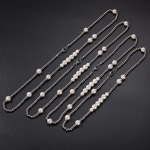 Collana hip hop con perle bianche e sfere in acciaio inossidabile argento da uomo