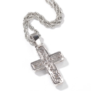 Collier croix hip hop classique argenté avec chaîne corde et dos géométrique ajouré