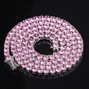 Rosa Tennis-Halskette mit 4mm funkelnden Zirkonsteinen auf polierter Silberbasis