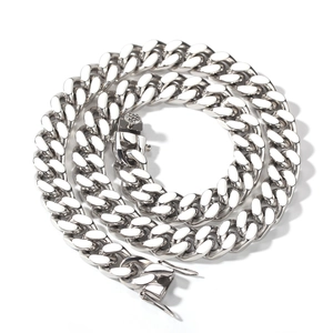 Chaîne cubaine 12mm en acier inoxydable pour homme avec fini argenté poli et fermoir boîte