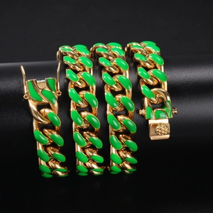 Chaîne cubaine de 12 mm plaquée or pour hommes avec finition en émail vert vif