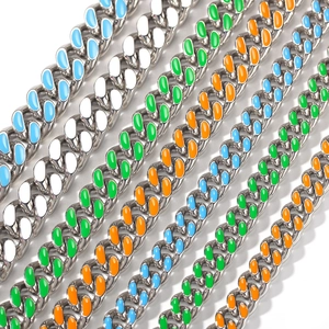 Colliers maille cubaine de 12 mm en acier inoxydable avec émail coloré en plusieurs tons