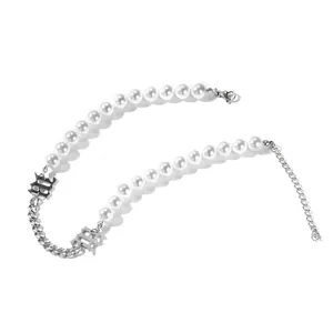 Collana Spliced Hip Hop Acciaio Inossidabile 316L Catena Cubana Perla Artificial Bianca Ciondolo Lettera B Gotica Gioielli Streetwear