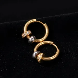 Boucles d'oreilles créoles dorées hip-hop avec perle argentée et zircon serti