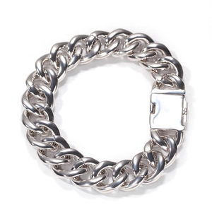 Detailed view of 15mm silver cuban link bracelet featuring a secure box clasp closure