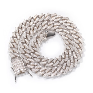 Chaîne Cuban link de 12mm pour homme avec zircons argentés brillants et luxueux