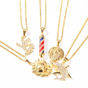 Colgantes hip hop de acero inoxidable dorado con formas de tiburón, león y letras con brillo
