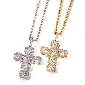 Hip Hop Kreuz-Halskette in Gold und Silber mit Zirkonia-Besatz und gedrehter Kette