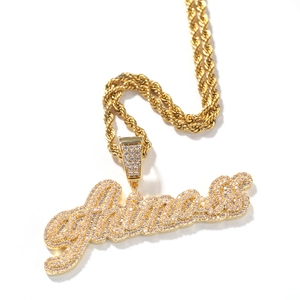 Collar con nombre Alinas personalizado con diamantes brillantes y cadena de cuerda