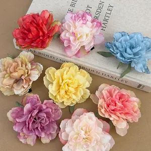 Pinces à cheveux pivoine artificielle multicolores avec feuilles pour coiffure de plage