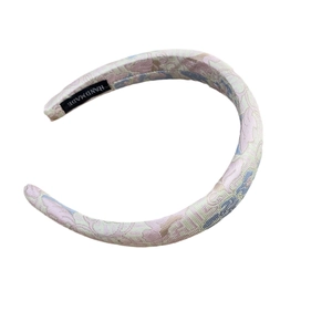 Pink floral jacquard sponge headband with handmade label for elegant hair styling