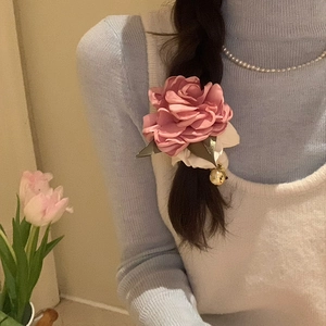 Handmade Camellia Flower Satin Hair Scrunchie For Women Vintage Pink Floral Hair Tie Elegant Large Flower Hair Rope Accessory