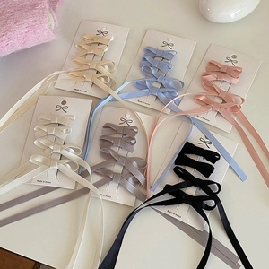 Lot de barrettes à nœuds en ruban de six couleurs pastel sur cartes de présentation