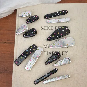 Lot de 13 barrettes à cheveux à pois colorés en cuir de forme ovale et goutte