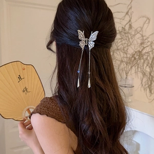 New Chinese Style Butterfly Tassel Hair Claw Clip Silver Alloy Rhinestone Elegant Hair Accessory For Women Party Daily Jewelry