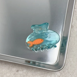 Pince à cheveux motif poisson rouge bleu avec design aquarium transparent pour l'été