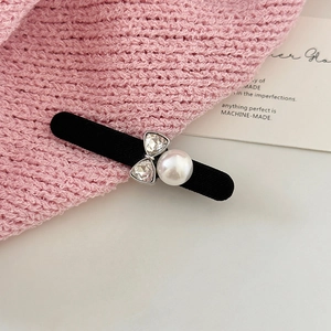 French Vintage Black Velvet Hair Clip With Artificial Pearl Rhinestone Bow Elegant Side Fringe Clip Fashion Hair Accessories For Women