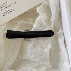French style black pearl hair clip with metal teeth structure and a spring base