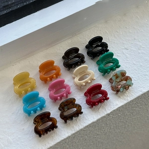 Korean Style Cream Color Acetate Mini Hair Claw Clip Hollow Oval Design French Handmade Small Hair Clip For Women Bangs Side Clip