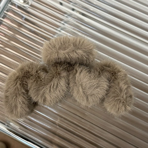 Brown fluffy faux fur hair claw clip for women's autumn winter thick hair styling accessory