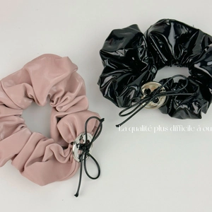 Chouchou Nœud en Cuir PU Style Coréen Avec Bouton en Métal Élastique Cheveux pour Femmes Accessoires Cheveux Brillants