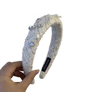 White tweed wide headband with sparkling rhinestones, pearls and silver metal roses