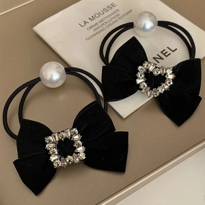 Elegante Zwarte Fluwelen Strik Haarelastiekjes Met Strass Hart En Neparel Elastische Haarbanden Franse Paardenstaarthouder Voor Dames