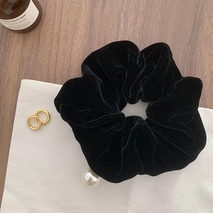 Large Black Velvet Scrunchie With Faux Artificial Pearl Elegant French Vintage Elastic Hair Tie Korean Style Women Headwear Accessories